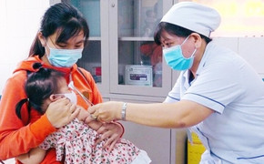 Bổ sung cho Bộ Y tế hơn 424 tỷ đồng thực hiện tiêm chủng mở rộng