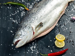 Làm thế nào để chọn cá hồi tươi ngon?