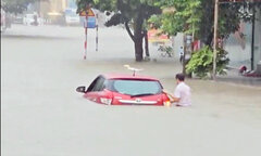 Chuyên gia khí tượng: Miền Bắc tiếp tục hứng mưa lớn, có nơi trên 200mm