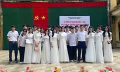 Lớp trường làng có 100% học sinh đậu đại học, gồm cả trường top đầu