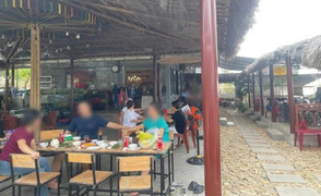 Bị đình chỉ, nhà hàng sai phép ở Huế vẫn tấp nập đón khách