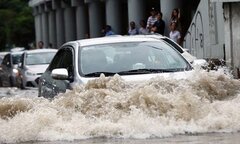 Kinh nghiệm lái xe đi qua đường ngập nước