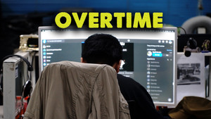 Người trẻ làm thêm giờ: Lợi, hại thế nào?