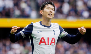 HLV Kim Sang-sik ước tuyển Việt Nam có Son Heung-min