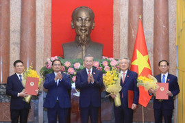 Tổng Bí thư, Chủ tịch nước trao quyết định bổ nhiệm các Phó Thủ tướng, Bộ trưởng