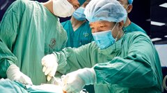 Đoạn video 30 giây và ca mổ cứu sống hàng trăm bệnh nhi