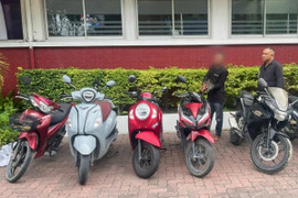 Liên tục ăn trộm xe máy 'vì sợ vợ bỏ nếu không kiếm được tiền'