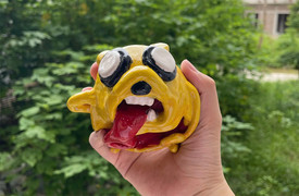 Chủ lò gốm gen Z mê hoặc khách trẻ với loạt sản phẩm 'xấu nhìn lâu hóa đẹp' 