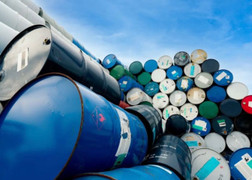 Giá xăng dầu hôm nay 31/8: Giảm nhẹ