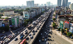 Dân nườm nượp về quê nghỉ lễ 2/9, cửa ngõ Hà Nội ùn ứ từ sáng sớm