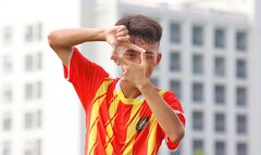 Cầu thủ U15 Thanh Hóa ăn mừng giống sao Ngoại Hạng Anh