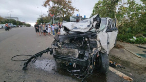 Tin tai nạn giao thông mới nhất ngày 2/9: Xe máy cháy trơ khung, 2 người tử vong