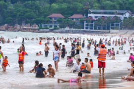 Doanh thu du lịch ấn tượng tại các tỉnh duyên hải Nam Trung Bộ dịp nghỉ lễ 2/9