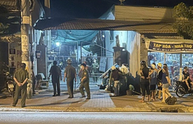 Bình Dương: Thanh niên sát hại bạn gái rồi ôm bình gas cố thủ trong phòng trọ