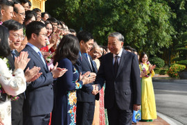 Tổng Bí thư, Chủ tịch nước gặp mặt đoàn đại biểu 'Tham mưu giỏi, phục vụ tốt'