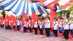 Hà Nội: Học sinh huyện Thanh Oai rộn ràng ngày hội khai trường