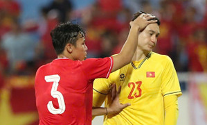 Văn Lâm thừa nhận sai lầm tệ hại trước đội tuyển Nga