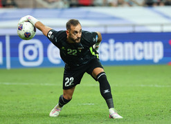 Thủ môn thất nghiệp khiến dàn sao Hàn Quốc bất lực