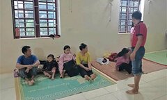 Quốc lộ 15 tiếp tục sạt lở, Thanh Hóa di dời hàng trăm hộ dân