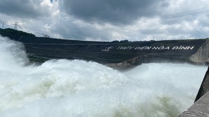 Loạt hồ thuỷ điện mở cửa xả sau bão Yagi