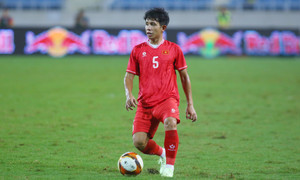 Hồng Duy mắc sai lầm, tuyển Việt Nam thua Thái Lan