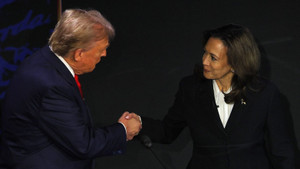 Nước Mỹ trong cuộc tranh luận nảy lửa Trump-Harris