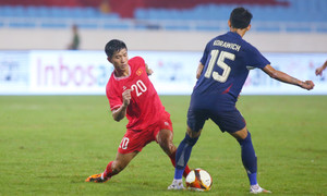 Trực tiếp bóng đá Việt Nam 1-2 Thái Lan: Hoàng Đức vào sân