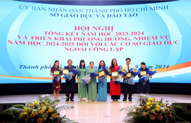 Đạt thành tích xuất sắc, Anh ngữ RES nhận giấy khen từ Sở GD&ĐT TP.HCM