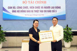 Tổng cục Thuế ủng hộ 200 triệu đồng khắc phục hậu quả bão, lũ