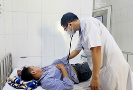 5 người bị ngộ độc sau khi ăn nấm rừng