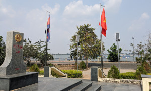 Khám phá ba cột mốc đầu nguồn sông Tiền - sông Hậu