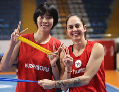 Ghi điểm đầu tiên ở châu Âu, Trần Thị Thanh Thúy tạo cột mốc lịch sử