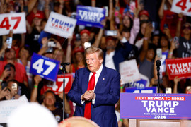 Ông Trump: Phó tổng thống Mỹ Harris sẵn sàng gây chiến với Nga