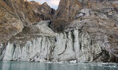Trái đất từng rung chuyển 9 ngày vì sông băng sụp đổ