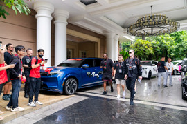 Bật mí công ty đứng sau dàn xe điện VinFast đưa đón KOL quốc tế tại Gumball 3000