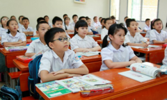Bộ GD&ĐT đề nghị hỗ trợ học phí cho học sinh tại vùng bị ảnh hưởng bão lũ