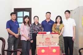 Mondelez Kinh Đô hỗ trợ thực phẩm cho đồng bào vùng bão lũ