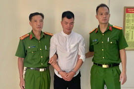 Bắt giữ kẻ trốn truy nã mang vỏ bọc hướng dẫn viên du lịch