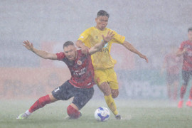 Thanh Hóa đội mưa như trút, đánh bại CLB Công an Hà Nội