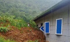 Sạt lở đất, Thanh Hóa di dời khẩn cấp hơn 200 học sinh