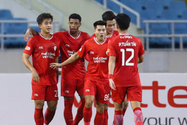 Văn Hoàng mắc sai lầm, Thể Công Viettel thắng ngược Hà Nội