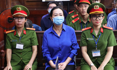 Bị cáo Trương Mỹ Lan xin lại bộ trang sức kim cương 'mẹ cho làm kỷ niệm'