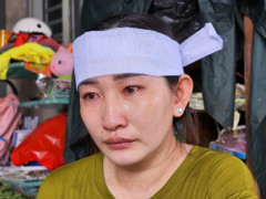 Vụ cướp xe tải đâm chết 2 người: Vợ khóc nghẹn, nhớ cái ôm tạm biệt của chồng