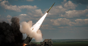 Tình báo Mỹ lo ngại bị trả đũa nếu tên lửa Ukraine tấn công Nga