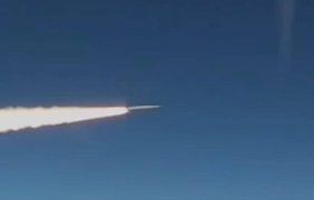 Nga tập kích sân bay Ukraine bằng tên lửa siêu thanh