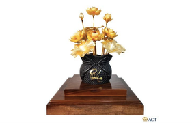 Gìn giữ tinh hoa văn hóa của làng nghề mạ dát vàng tại Việt Nam