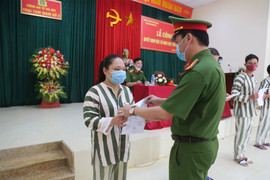 Gần 3.800 phạm nhân được Chủ tịch nước đặc xá