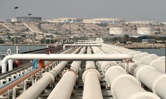 Israel tấn công vào cơ sở dầu mỏ của Iran sẽ đẩy giá dầu lên trên 100 USD/thùng