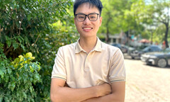 Nam sinh từng nợ môn, bỏ học đi làm công nhân tốt nghiệp thủ khoa đại học