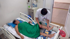 Báo động tình trạng cấp cứu do nhiễm khuẩn sau lũ